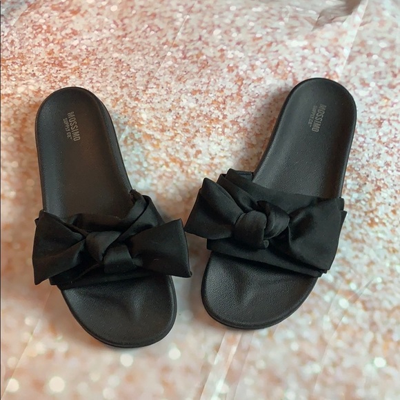 Massimo Shoes - 3/$25🌟🌟🌟 Massimo bow slides sandal.